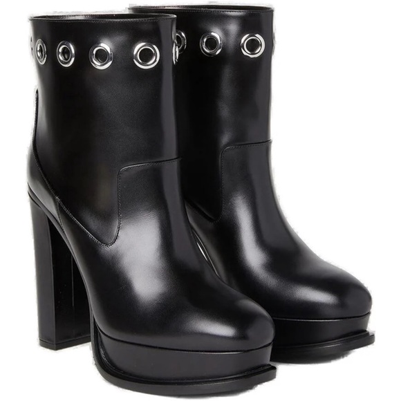 Alexander McQueen Eyelet Grommet Leather Platform Heel Ankle Boots Size 38 - Picture 1 of 13